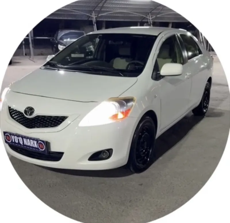 Toyota Yaris, 2012 год, 1.3 двигатель, пробег 210 тысяч 1