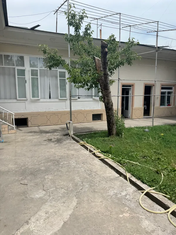 Hovli sotiladi