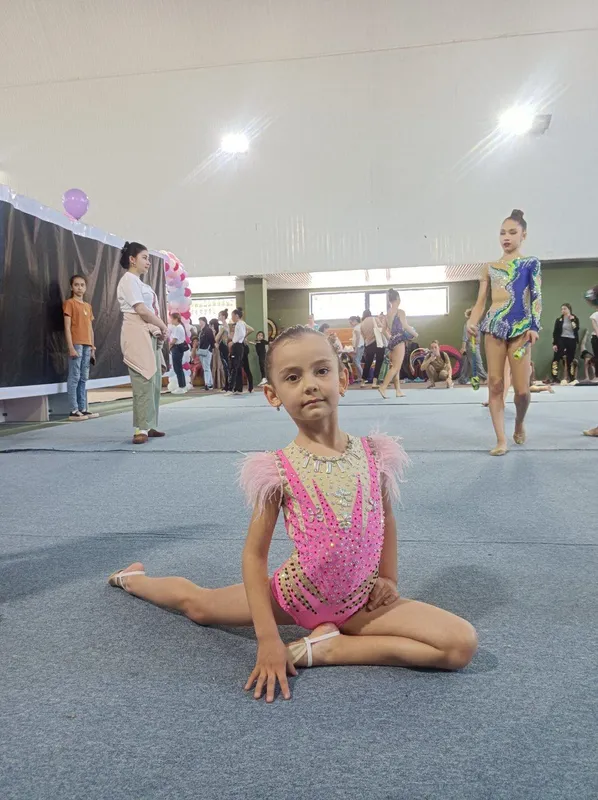 gimnastika uchun forma 3 gimnastika uchun forma 3