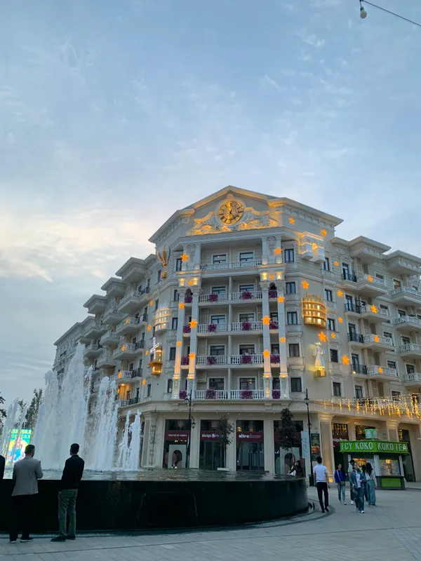 2 honali dom sheriklikka 2 ta odam olamiz