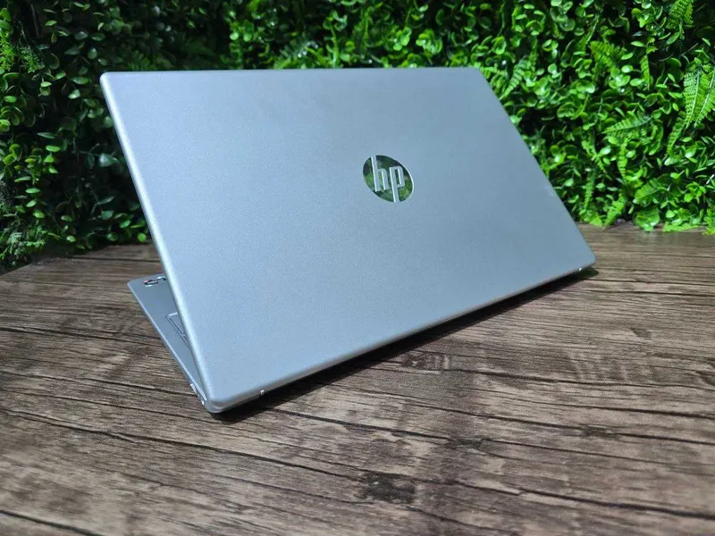 HP Laptop 15FC0146DX noutbuk sensor ekran