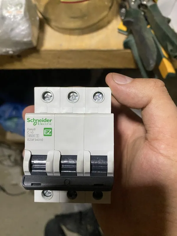 Schineider автоматы 6