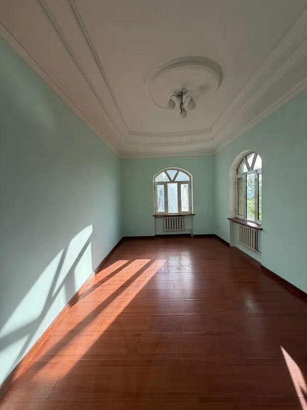 Мирзо улугбекский! Дешево! 7соток 2х- этажный, 7 соток, 400м² 6 к — фото 3
