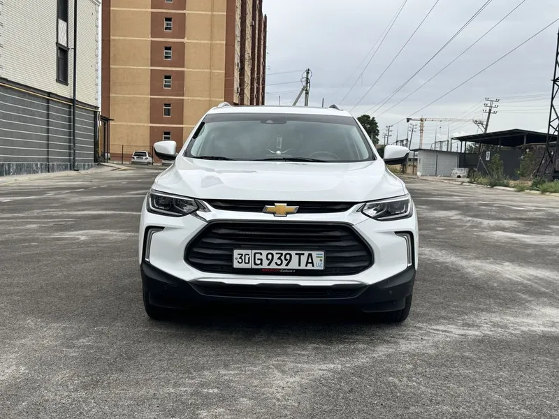 Tracker 2 premier sotiladi 2023 yil 4