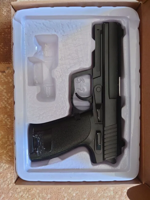Пневматический пистолет H&k USP 2