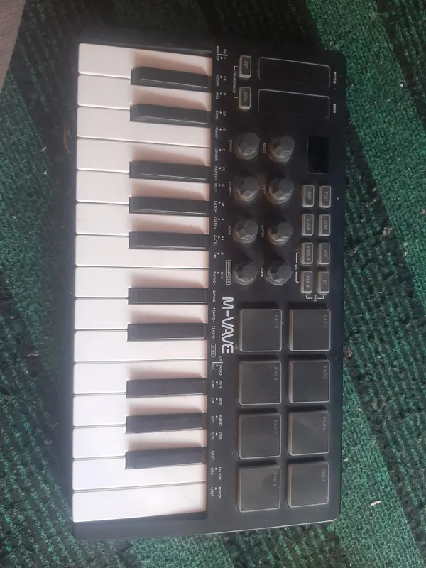 Piyanina M Vave 25 key