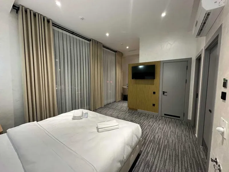 Arzon Mehmonxona / Gastinisa / Hotel 9