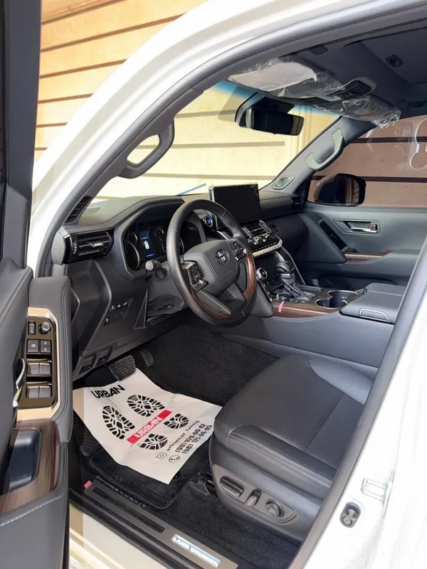 Land Cruiser 300 sotiladi 8 Land Cruiser 300 sotiladi 8