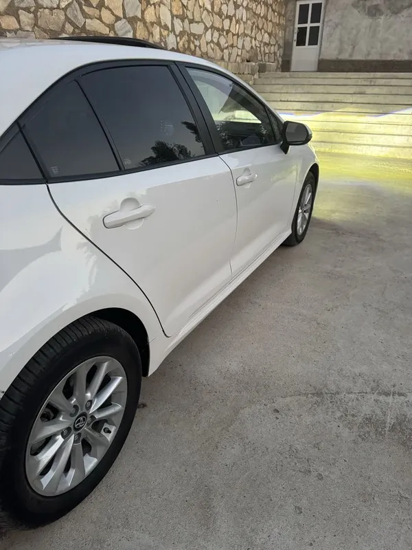 Toyotta corolla sotiladi 3 Toyotta corolla sotiladi 3