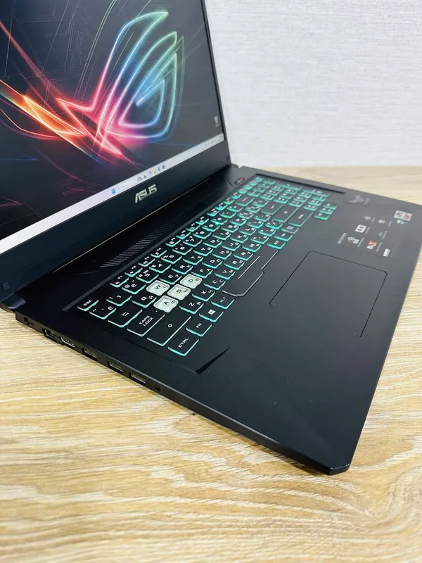 ASUS TUF GAMING Ryzen 7/16/512/GTX1650/17,3 Дисплей Идеал состояние 5 ASUS TUF GAMING Ryzen 7/16/512/GTX1650/17,3 Дисплей Идеал состояние 5