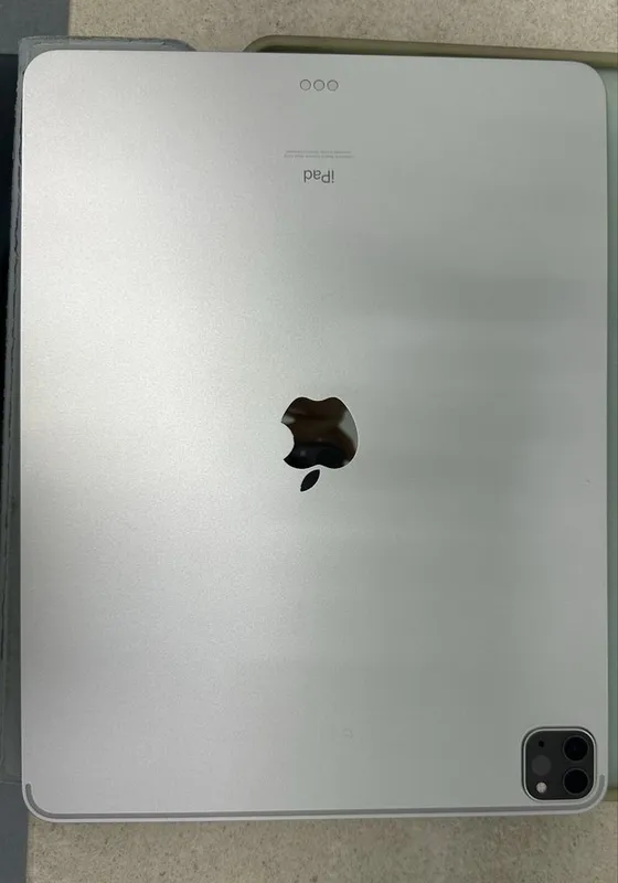Продам iPad pro 12,9 М1 5 pokoleniya 256Gb WIFI — фото 1
