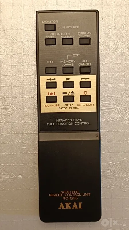 Пульт для кассетной деки Akai 1 Пульт для кассетной деки Akai 1
