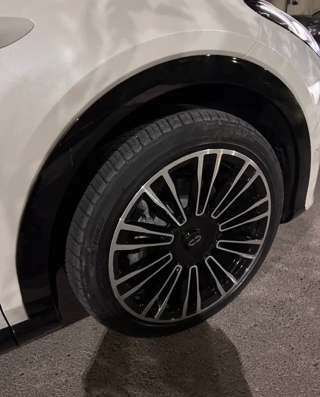 IM Motors LS7 AWD Full 6 IM Motors LS7 AWD Full 6