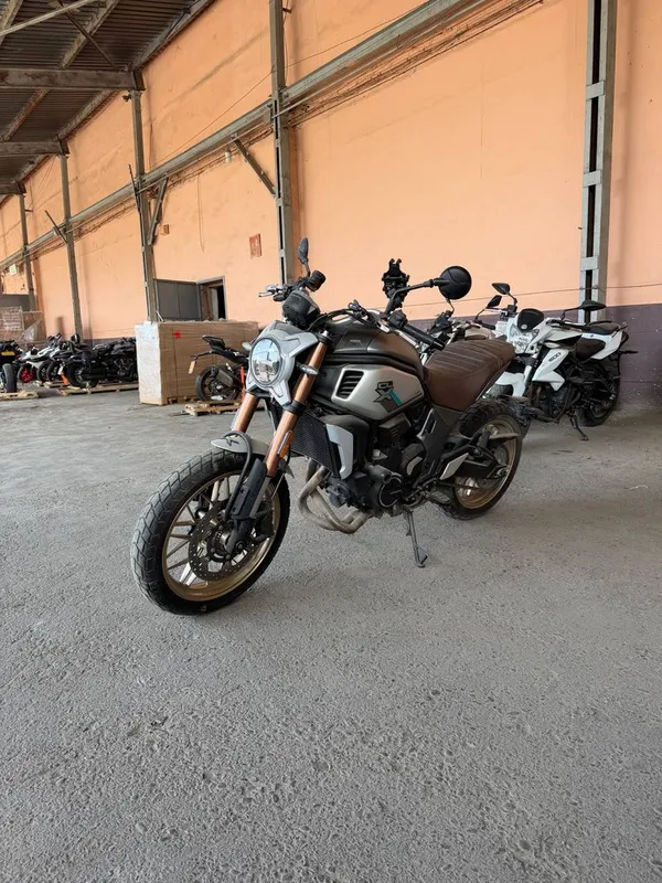 CF moto clx 700 k.s. 1 CF moto clx 700 k.s. 1