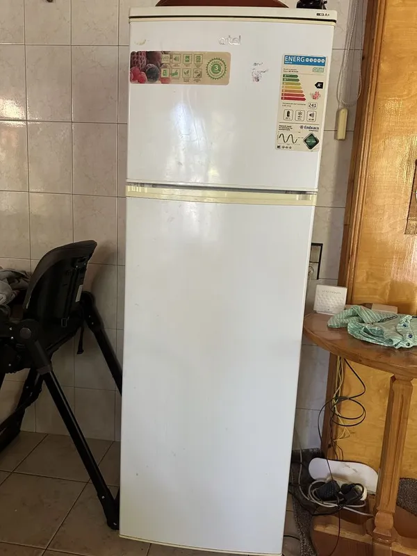 Продам холодильник срочно 1