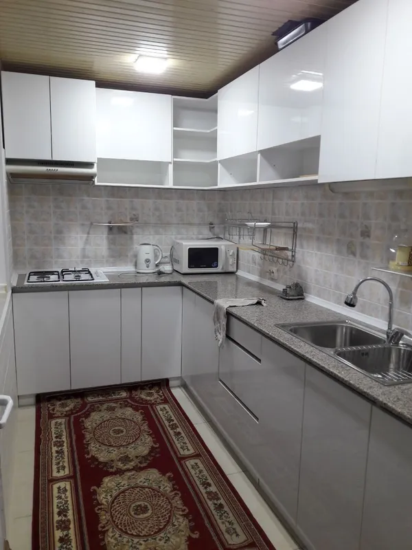 Сдам Квартиру на улице Шота-Руставели 3 комнатная 2 этаж