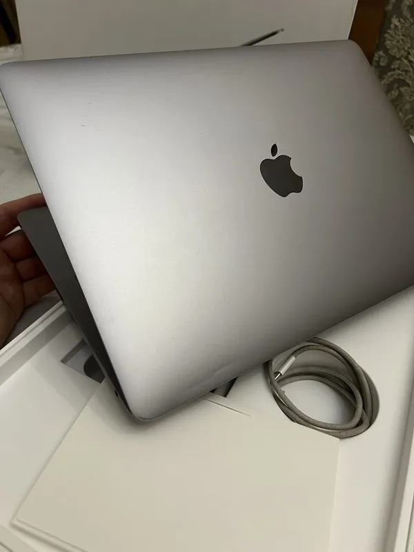 Macbook pro 2017 2 Macbook pro 2017 2
