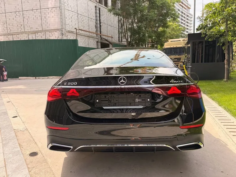 Yangi Mercedes Benz E300 AMG Line — фото 2