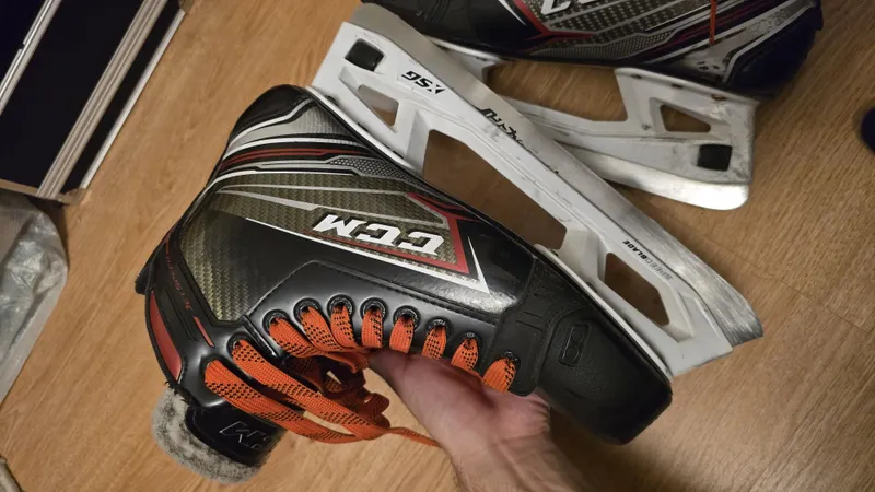 Вратарские коньки CCM Jetspeed FT460 SR — фото 2