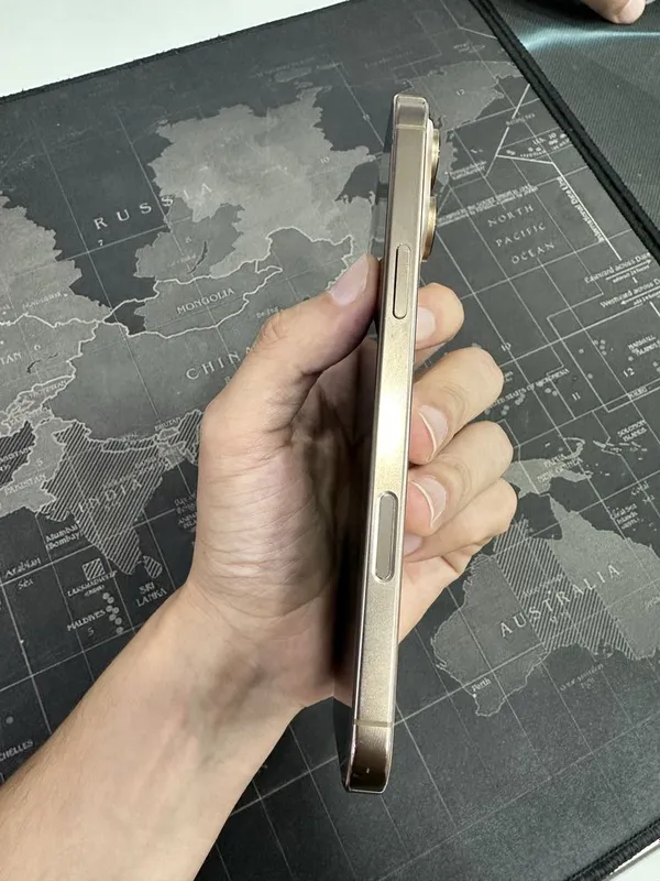 Iphone 16 pro max 4 Iphone 16 pro max 4
