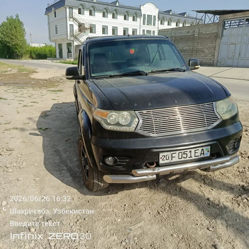 Пикап UAZ Patriot 1