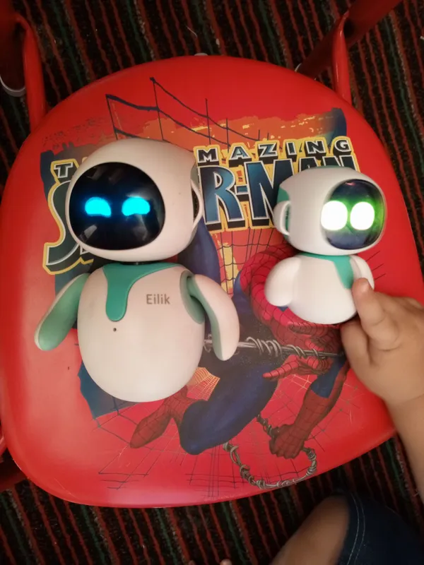 eilik eiliko robot eilik eiliko robot