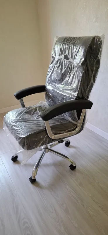 Продам офисное кресло