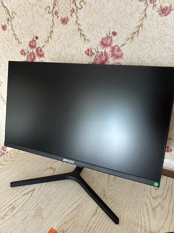 Монитор BIKON 22 дюйма, 120 Гц, продаю за срочно 2