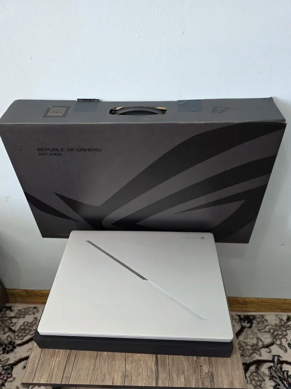 Идеал Asus Rog Zephyrus G16 Ultra 9 185H/RTX 4060/16/1TB — фото 1