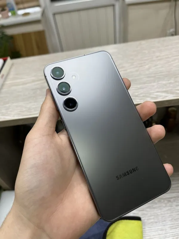 Samsung S24+ 5G Samsung S24+ 5G