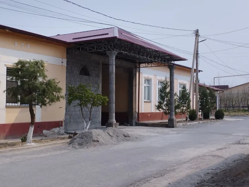 Kontiner profili yoki bozor ugolnigidan metal konstruksiya quramiz — фото 1 Kontiner profili yoki bozor ugolnigidan metal konstruksiya quramiz — фото 1