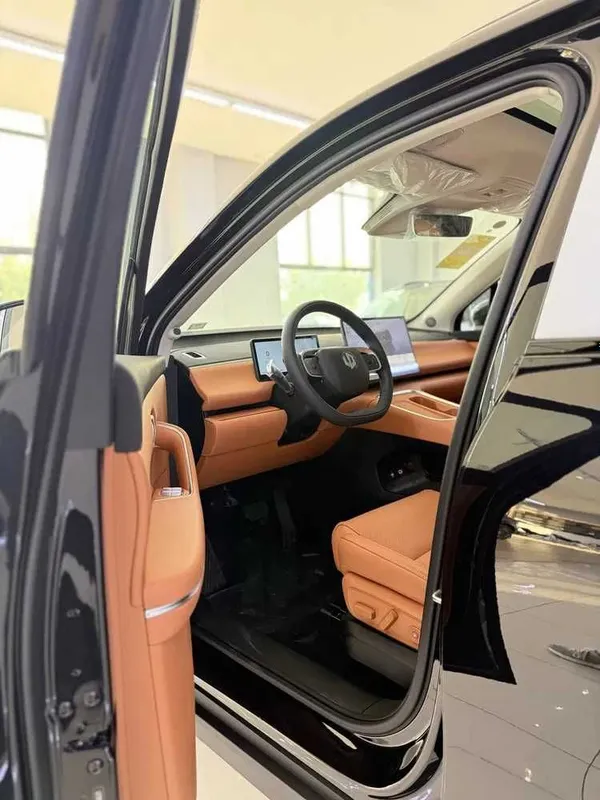 Leapmotor c16 Hybrid Premium Naqd va halol nasiya — фото 1