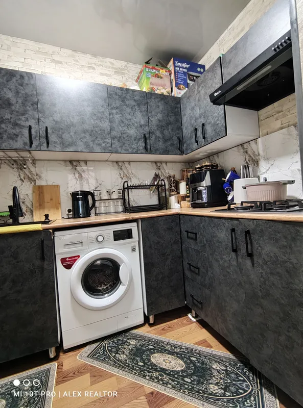 Продажа Евро однушка Дустлик 1 44м² Балкон 2х6 — фото 1 Продажа Евро однушка Дустлик 1 44м² Балкон 2х6 — фото 1