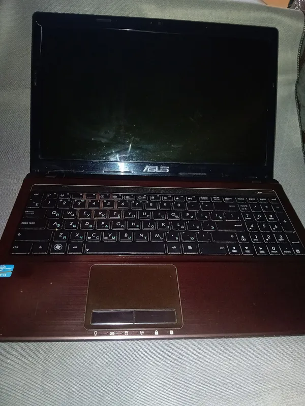Notebook ASUS sotiladi arzonga Notebook ASUS sotiladi arzonga