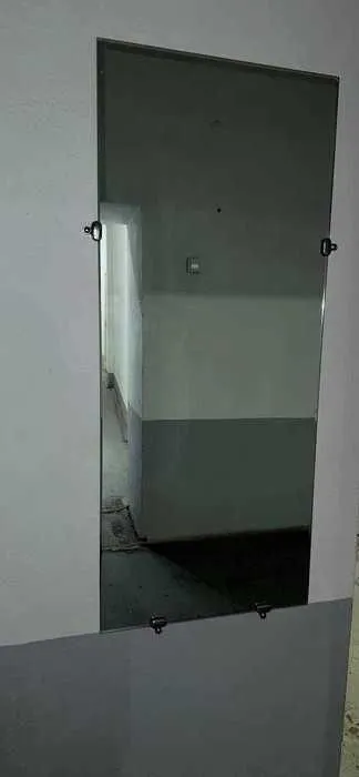 Зеркала б/у в хорошем состоянии