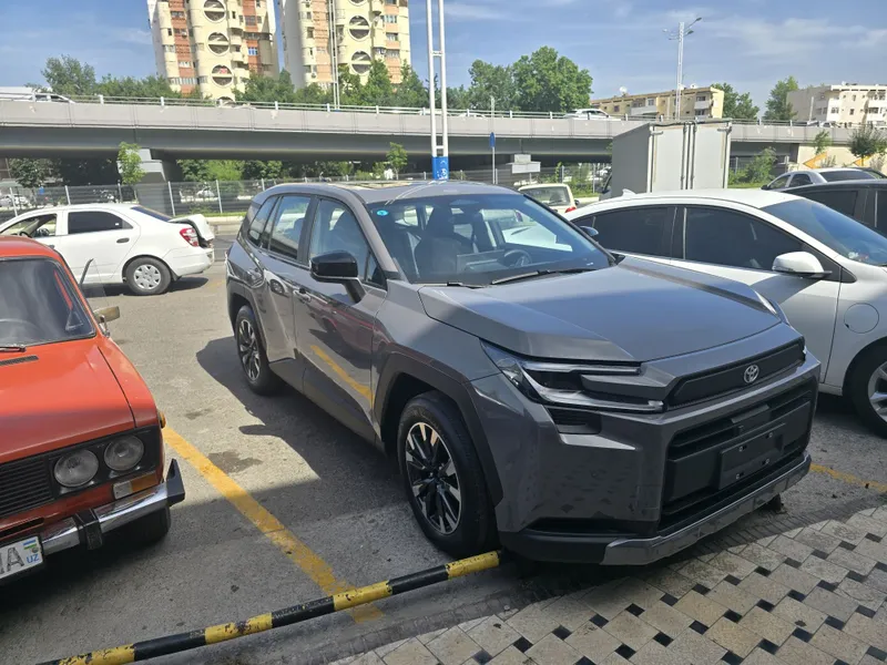 TOYOTA RAV4 Тайота рав 4 2026