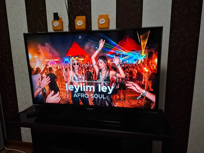Телевизор Samsung — фото 1 Телевизор Samsung — фото 1