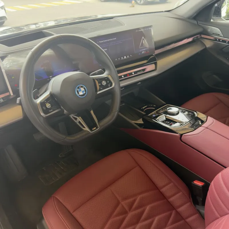 BMW i5 edrive40 full — фото 4