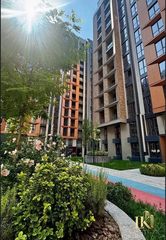 Продаётся 2-комнатная квартира в ЖК Regnum Plaza 1