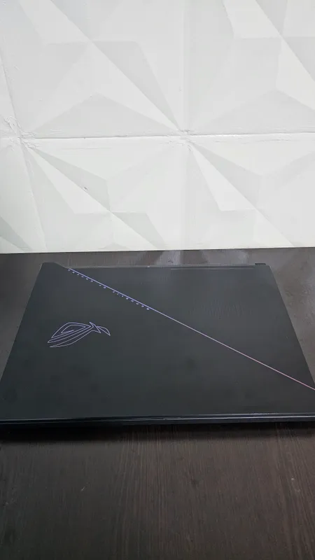 Asus ROG Zephyrus duo 16 4