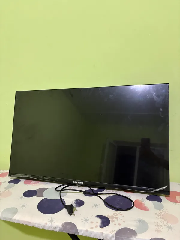 Телевизор Samsung Led 32 1