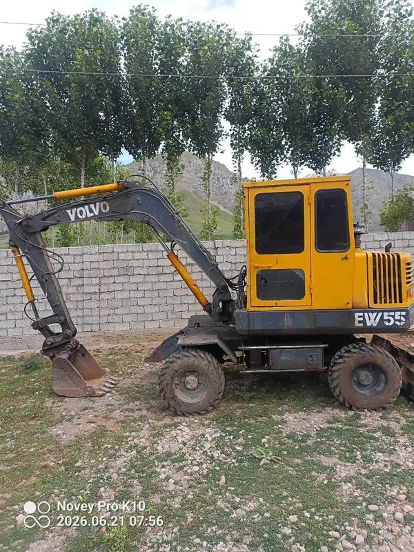Mini ekskavator VOLVO MX 3W-2 sotiladi!