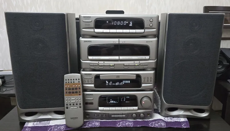 Муз центр Daewoo Ami 940. — фото 1
