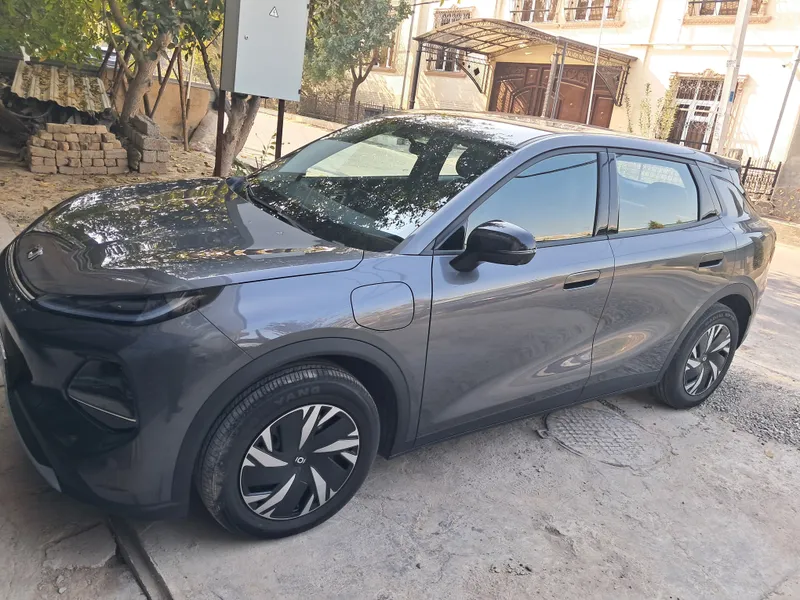 Changan Q05 3