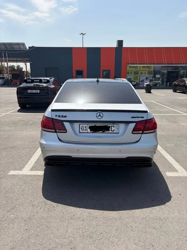 W212 6.3 amg arginal mator ketganda 5.5 qoylgan 3 W212 6.3 amg arginal mator ketganda 5.5 qoylgan 3