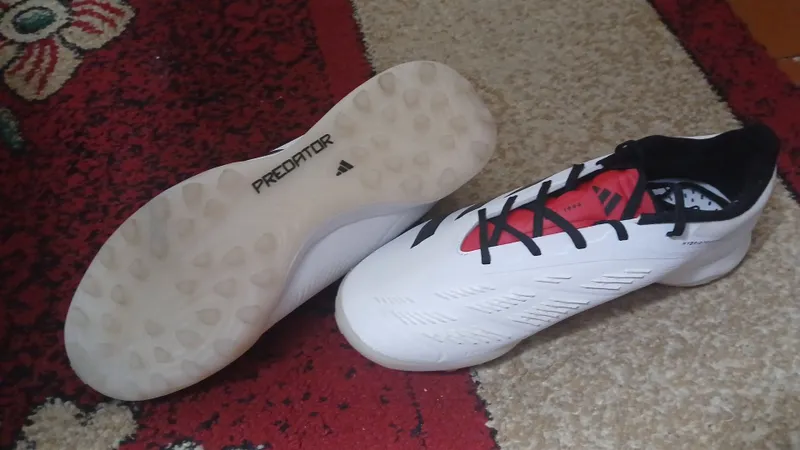 Adidas sarakanojka 2 Adidas sarakanojka 2
