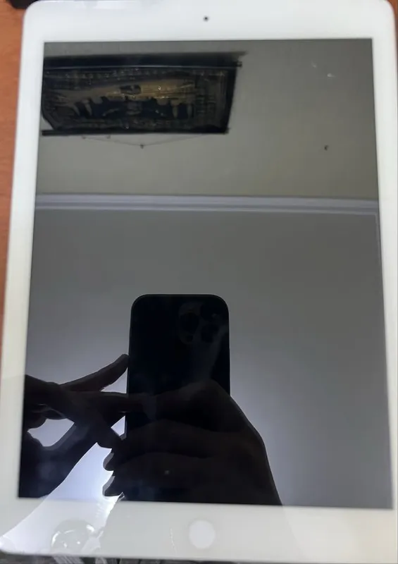 Продается iPad air первого поколения 2 Продается iPad air первого поколения 2