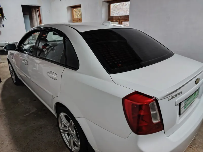 Chevrolet Lacetti 1.8 sotaman 4