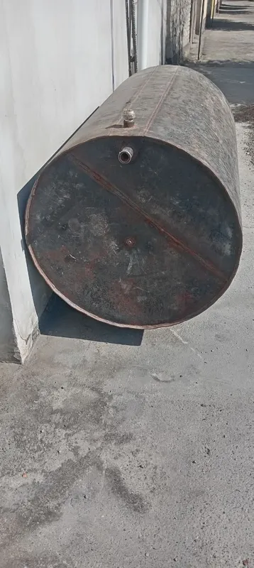 Ёмкость 1 тонналик 2 Ёмкость 1 тонналик 2