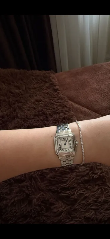 Часы Cartier lux copy 1:1, размер medium 1 Часы Cartier lux copy 1:1, размер medium 1